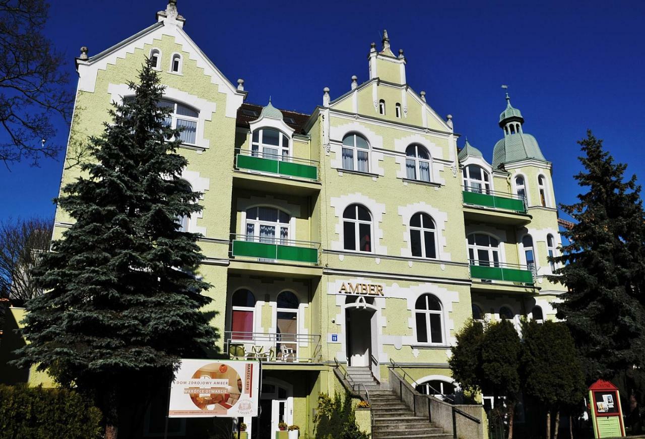 Hotel Dom Zdrojowy Amber Svinoústí Exteriér fotografie
