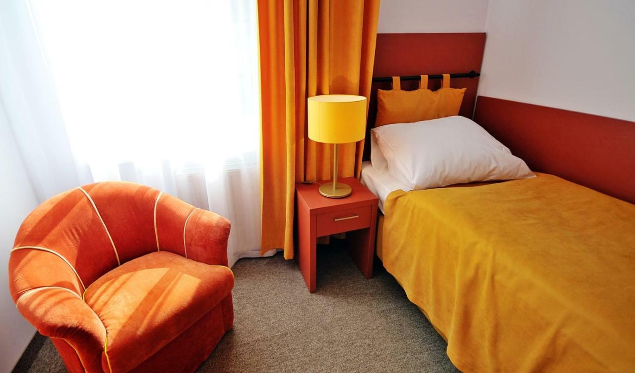 Hotel Dom Zdrojowy Amber Svinoústí Exteriér fotografie