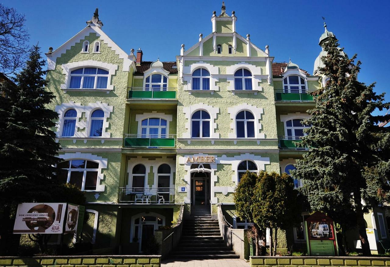 Hotel Dom Zdrojowy Amber Svinoústí Exteriér fotografie